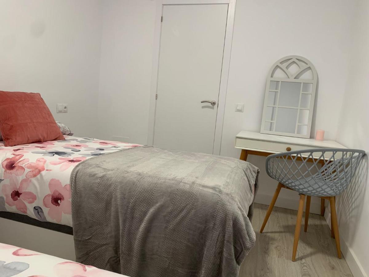 Apartamento—Centro Parking Gratis Grupos Apartment Malaga Exterior photo