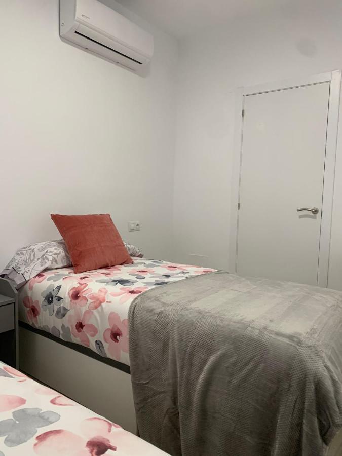 Apartamento—Centro Parking Gratis Grupos Apartment Malaga Exterior photo