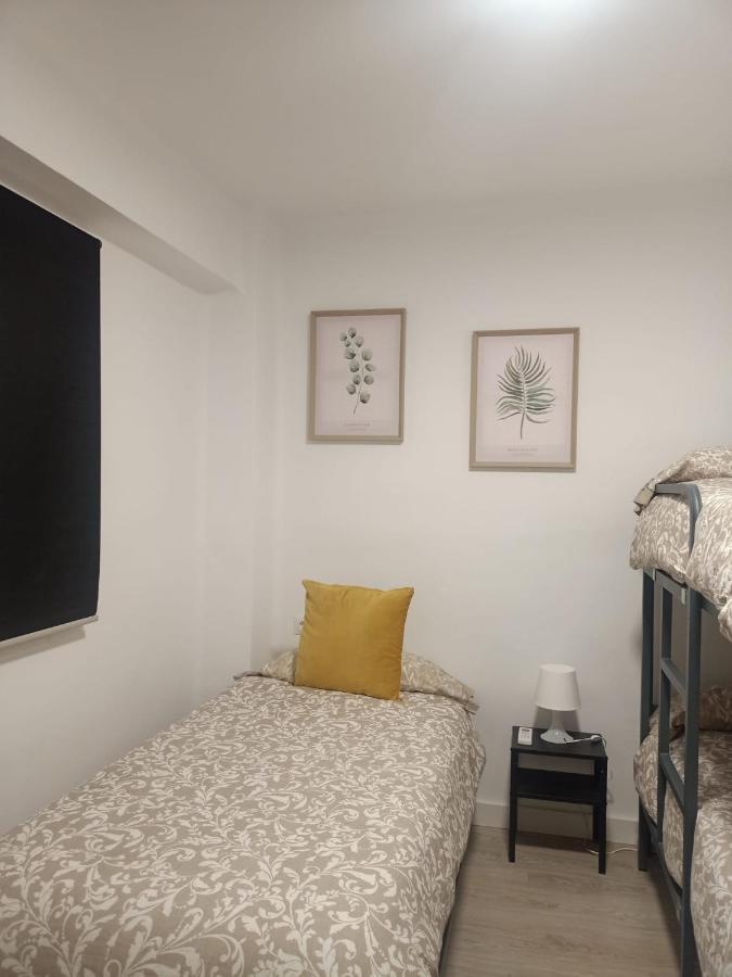 Apartamento—Centro Parking Gratis Grupos Apartment Malaga Exterior photo